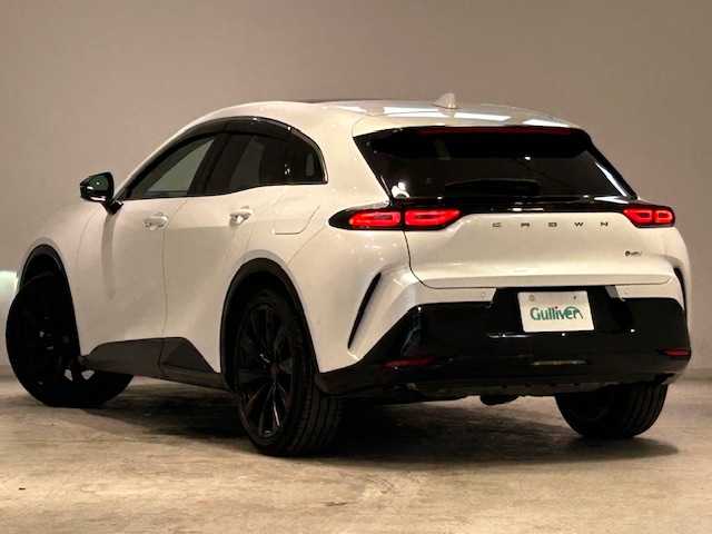 トヨタ クラウン スポーツ Z 宮城県 2024(令6)年 1.8万km プレシャスホワイトパール ワンオーナー/4WD/ガラスルーフ/純正ディスプレイオーディオ/全方位車外カメラ/フルセグTV/HDMI入力端子/トヨタセーフティーセンス/・プリクラッシュセーフティ/・レーントレーシングアシスト/・レーンディパーチャーアラート/・レーダークルーズコントロール/・オートマチックハイビーム/・ロードサインアシスト/・プロアクティブドライビングアシスト/・ドライバー異常時対応システム/・プロアクティブドライビングアシスト/・フロントクロストラフィックアラート/トヨタチームメイト/・アドバンスト　パーク/・アドバンスト　ドライブ/ブラインドスポットモニター/ヘッドアップディスプレイ/純正ビルドインETC2.0/ドライブレコーダー前後/オートライト/オートマチックハイビーム/電動リアゲート/シートメモリー/シートヒーター/エアーシート/ハンドルヒーター/パワーシート/レザーシート/純正21インチアルミホイール/純正LEDヘッドライト/サイドバイザー