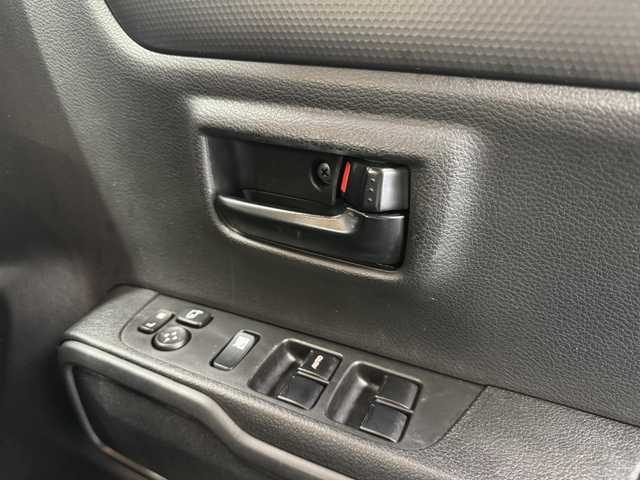 スズキ ハスラー HYBRID G 三重県 2021(令3)年 4.5万km クールカーキPM マイルドハイブリッド/FF/インパネCVT/イクリプス 7インチナビ AVN-LS01W/（CD/DVD/FM/AM/TV/Bluetooth/外部機器）/ドライブレコーダー 前方/ビルトイン ETC/スズキセーフティサポート/・デュアルカメラブレーキサポート/・車線逸脱警報機能／ふらつき警報機能/・リヤパーキングセンサー/・標識認識機能（車両進入禁止、はみ出し通行禁止、最高速度、一時停止）/・先行車発進お知らせ機能/など/装備/・シートヒーター（D/N）/・オートエアコン/・オートライト/・ハイビームアシスト/・ステアリングスイッチ/・プッシュスタート/・電動格納ドアミラー/・スマートキーx1/・純正15inchスチールホイール/など
