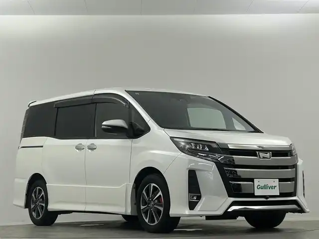 トヨタ ノア Si ダブルバイビー 埼玉県 2017(平29)年 4.7万km ホワイトパールクリスタルシャイン 純正10型ナビ 純正12型後席モニター 両側パワースライドドア クルーズコントロール バックカメラ フロントカメラ ハーフレザーシート オートハイビーム ドライブレコーダー Bluetooth ETC