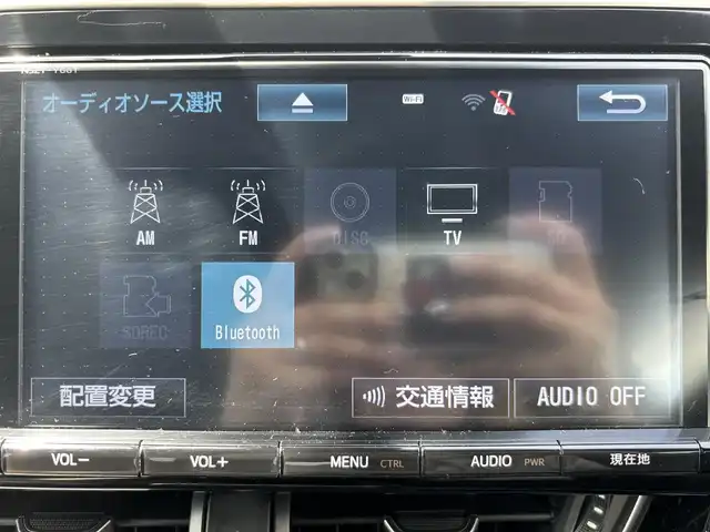トヨタ Ｃ－ＨＲ G 宮城県 2017(平29)年 11万km ホワイトパールクリスタルシャイン ・衝突被害軽減システム/・レーンキープアシスト/・純正9インチナビ（AM/FM.CD/DVD.BT.フルセグ）/・バックカメラ/・レーダークルーズコントロール/・前後コーナーセンサー/・スマートキー/・スペアキー/・プッシュスタート/・LED/・オートライト/・オートハイビーム/・D/N席シートヒーター/・純正ドライブレコーダー/・純正AWスタッドレス積載/・電格ミラー/・ウインカーミラー