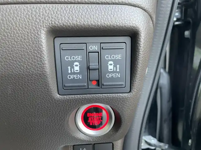 ホンダ Ｎ ＢＯＸ L ターボ 千葉県 2021(令3)年 2万km クリスタルブラックパール 登録時19262km/純正SDナビ【VXM-215Ci】/バックカメラ/両後パワースライドドア/HONDA SENSING/・アダプティブクルーズコントロール/・衝突軽減ブレーキ/・車線維持支援システム/・誤発進抑制機能/・先行車発進お知らせ機能/・オートハイビーム/・標識認識機能/前席シートヒーター/スマートキー/コーナーセンサー/パドルシフト/ヘッドライトレベライザー/純正LEDヘッドライト/本革巻きステアリング/ドアバイザー/サイド＆カーテンエアバッグ