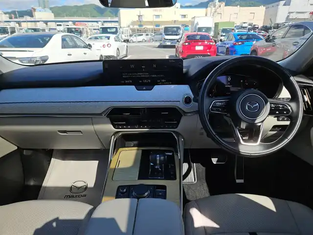 マツダ ＣＸ－６０ XD HV プレミアムモダン 香川県 2022(令4)年 3.7万km ロジウムホワイトプレミアムメタリック 4WD/パノラマサンルーフ/純正12.3型ナビ/フルセグTV/ハンズフリーパワーバックドア/レーダークルーズコントロール/パーキングセンサー/i-ACTIVSENSE/・スマートブレーキサポート/・誤発進抑制制御/・車線逸脱警報システム/・降車支援機能付ブラインドスポットモニタリング/・レーンキープアシストシステム/・緊急時車線維持支援/・前後接近車両検知/・クルージングトラフィックサポート/・交通標識認識システム/・ドライバー異常時対応システム/アクティブドライビングディスプレイ/アダプティブLEDヘッドランプ/ターボ/本革巻きステアリング/ステアリングヒーター/パドルシフト/ピュアホワイトナッパ革シート/全席シートヒーター/前席パワーシート/前席ベンチレーション/運転席ドライバーパーソナライズ/純正20インチアルミホイール/アドバンストキーレスエントリーシステム/禁煙車