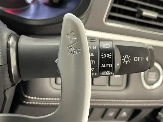 三菱 デリカＤ：５ シャモニー 滋賀県 2025(令7)年 0.1千km 白Ⅱ 届出済み未使用車/全方位カメラ/両側パワースライドドア/ハーフレザーシート/追従クルーズコントロール/ブラインドスポットモニタリング/LEDヘッドライト/オートマチックハイビーム/D席パワーシート/D/Nシートヒーター/ステアリングヒーター/パワーバックドア/AC100V電源/電動パーキングブレーキ/オートブレーキホールド/パドルシフト/プッシュスタート/スマートキー/ステアリングリモコン