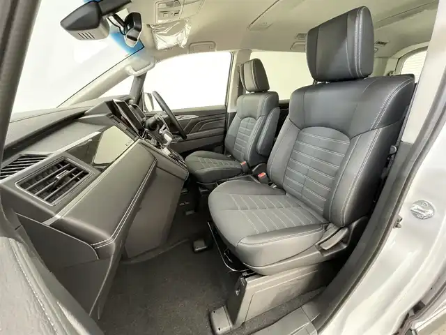 三菱 デリカＤ：５ シャモニー 滋賀県 2025(令7)年 0.1千km 白Ⅱ 届出済み未使用車/全方位カメラ/両側パワースライドドア/ハーフレザーシート/追従クルーズコントロール/ブラインドスポットモニタリング/LEDヘッドライト/オートマチックハイビーム/D席パワーシート/D/Nシートヒーター/ステアリングヒーター/パワーバックドア/AC100V電源/電動パーキングブレーキ/オートブレーキホールド/パドルシフト/プッシュスタート/スマートキー/ステアリングリモコン