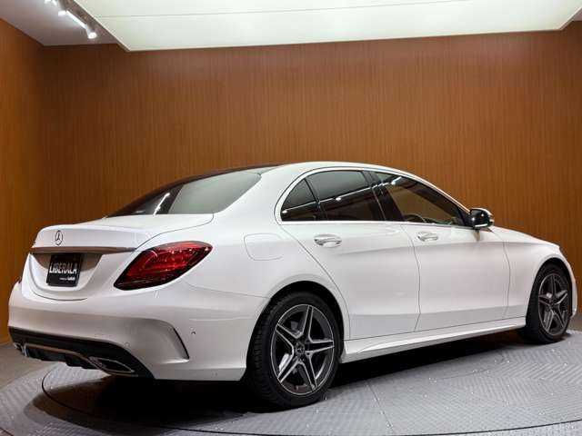 メルセデス・ベンツ Ｃ２２０ｄ アバンギャルド　AMGライン 千葉県 2018(平30)年 5.7万km ダイヤモンドホワイト レザーＥＸＣ　/パノラマＳＲ　/純正ナビ　/バックカメラ　/ＨＵＤ　/ＡＣＣ　/ＢＳＭ　/黒革　/シートヒーター　/パワーシート　/ＬＥＤヘッドライト　/ハイビームアシスト　/Ｂｕｒｍｅｓｔｅｒ　/電動リアゲート