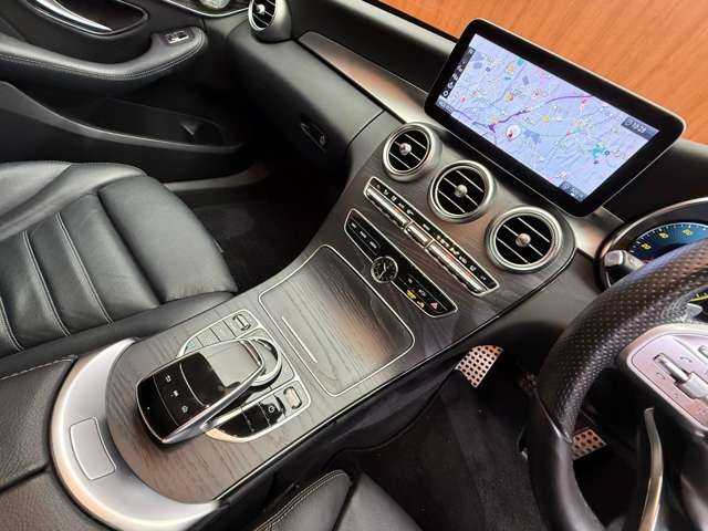 メルセデス・ベンツ Ｃ２２０ｄ アバンギャルド　AMGライン 千葉県 2018(平30)年 5.7万km ダイヤモンドホワイト レザーＥＸＣ　/パノラマＳＲ　/純正ナビ　/バックカメラ　/ＨＵＤ　/ＡＣＣ　/ＢＳＭ　/黒革　/シートヒーター　/パワーシート　/ＬＥＤヘッドライト　/ハイビームアシスト　/Ｂｕｒｍｅｓｔｅｒ　/電動リアゲート
