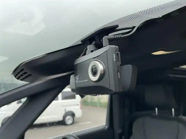 トヨタ ヴェルファイア ハイブリット Z プレミア 東京都 2023(令5)年 3万km プラチナホワイトパールマイカ メーカーナビ　/サンルーフ　/モデリスタエアロ　/置くだけ充電　/レーダークルーズコントロール/４WD　/前後ドラレコ/フルセグTV/シートメモリー　/電動リアゲート　/シートヒーター　/ベンチレーション　/本革シート　/純正フロアマット/純正アルミホイール/ＥＴＣ２．０/ABS/横滑り防止装置/レーンアシスト/パーキングサポート/ＢＳＭ　/ＨＵＤ　/盗難防止装置/オートマチックハイビーム/衝突軽減ブレーキ/安心降車アシスト/リヤカメラディテクション/プロアクティブドライビングアシスト/ロードサインアシスト
