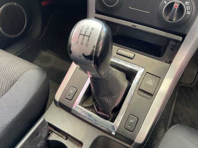 スズキ エスクード XG 埼玉県 2015(平27)年 17.1万km クエーサーグレーメタリック 5MT/社外ナビ/　　CD/DVD/BT/フルセグTV/バックカメラ/クルーズコントロール/HIDオートライト/シートヒーター/純正17インチAW/スマートキー/ETC/禁煙車