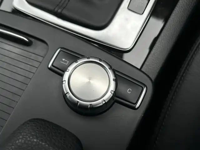 メルセデス・ベンツ Ｃ２００ ブルーエフィシェンシーW AVG 茨城県 2013(平25)年 4.8万km ポーラホワイト レ-ダーセ-フティパッケージ /ACC /黒革 /シートヒーター /ナビ /12セグ /BT/USB/DVD /バックカメラ /レーンアシスト /ブラインドスポットアシスト /M付パワーシート /ETC/純正17インチAW /ルーフレール /禁煙車