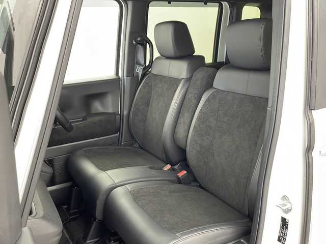 ホンダ Ｎ ＢＯＸ カスタム ターボ 兵庫県 2024(令6)年 2.2万km プラチナホワイトパール ・純正8インチナビ（VXM-245ZFEi）/TV/USB/Bluetooth/・バックカメラ/・ETC/・両側パワースライドドア/・HondaSENSING/衝突軽減ブレーキ/先行車発進お知らせ機能/歩行者事故低減ステアリング/路外逸脱抑制機能/標識認識機能/アダプティブクルーズコントロール/車線維持支援システム/誤発進抑制機能/後方誤発進抑制機能/近距離衝突軽減ブレーキ/急アクセル抑制機能/パーキングセンサーシステム/オートハイビーム/・パドルシフト/・ハーフレザー/・前席シートヒーター/・革巻きステアリング/・カーテンエアバッグ