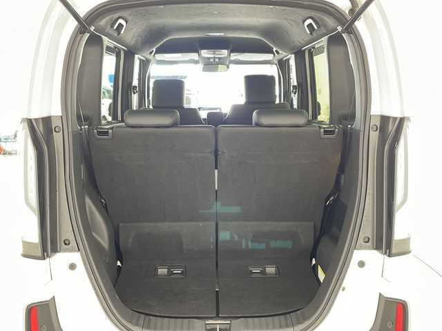 ホンダ Ｎ ＢＯＸ カスタム ターボ 兵庫県 2024(令6)年 2.2万km プラチナホワイトパール ・純正8インチナビ（VXM-245ZFEi）/TV/USB/Bluetooth/・バックカメラ/・ETC/・両側パワースライドドア/・HondaSENSING/衝突軽減ブレーキ/先行車発進お知らせ機能/歩行者事故低減ステアリング/路外逸脱抑制機能/標識認識機能/アダプティブクルーズコントロール/車線維持支援システム/誤発進抑制機能/後方誤発進抑制機能/近距離衝突軽減ブレーキ/急アクセル抑制機能/パーキングセンサーシステム/オートハイビーム/・パドルシフト/・ハーフレザー/・前席シートヒーター/・革巻きステアリング/・カーテンエアバッグ