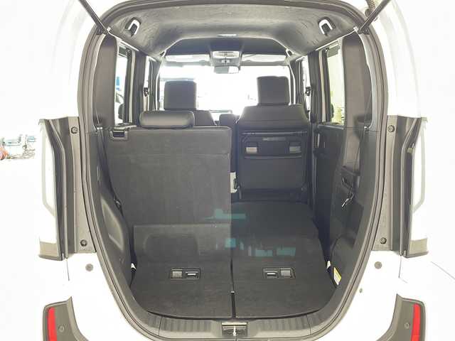 ホンダ Ｎ ＢＯＸ カスタム ターボ 兵庫県 2024(令6)年 2.2万km プラチナホワイトパール ・純正8インチナビ（VXM-245ZFEi）/TV/USB/Bluetooth/・バックカメラ/・ETC/・両側パワースライドドア/・HondaSENSING/衝突軽減ブレーキ/先行車発進お知らせ機能/歩行者事故低減ステアリング/路外逸脱抑制機能/標識認識機能/アダプティブクルーズコントロール/車線維持支援システム/誤発進抑制機能/後方誤発進抑制機能/近距離衝突軽減ブレーキ/急アクセル抑制機能/パーキングセンサーシステム/オートハイビーム/・パドルシフト/・ハーフレザー/・前席シートヒーター/・革巻きステアリング/・カーテンエアバッグ