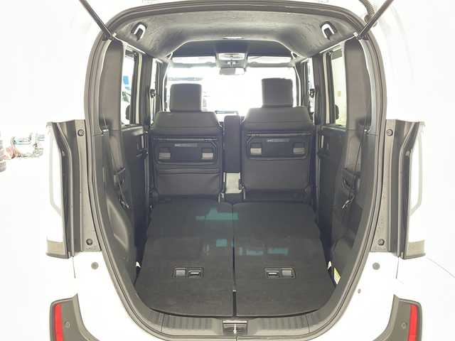 ホンダ Ｎ ＢＯＸ カスタム ターボ 兵庫県 2024(令6)年 2.2万km プラチナホワイトパール ・純正8インチナビ（VXM-245ZFEi）/TV/USB/Bluetooth/・バックカメラ/・ETC/・両側パワースライドドア/・HondaSENSING/衝突軽減ブレーキ/先行車発進お知らせ機能/歩行者事故低減ステアリング/路外逸脱抑制機能/標識認識機能/アダプティブクルーズコントロール/車線維持支援システム/誤発進抑制機能/後方誤発進抑制機能/近距離衝突軽減ブレーキ/急アクセル抑制機能/パーキングセンサーシステム/オートハイビーム/・パドルシフト/・ハーフレザー/・前席シートヒーター/・革巻きステアリング/・カーテンエアバッグ