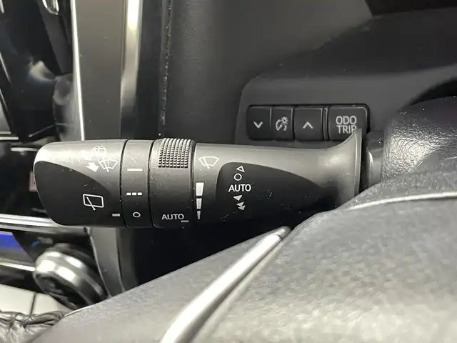 トヨタ ヴェルファイア Z Gエディション 熊本県 2018(平30)年 4.7万km ブラック ワンオーナー　/純正ナビNSZN-Z66T（ＣＤ・ＤＶＤ・フルセグ・ＢＴ・ＳＤ）/バックカメラ　/社外前方ドライブレコーダー　/純正フリップダウンモニター/ビルトインＥＴＣ　/両側パワースライドドア　/フルエアロ　/トヨタセーフティーセンス/・プリクラッシュセーフティ/・レーンキープアシスト/・ロードサインアシスト/・先行車発進お知らせ機能/・レーダークルーズコントロール/・オートマチックハイビーム/横滑り防止/前席シートヒーター/前席エアーシート/前席パワーシート/オットマン/ステアリングヒーター/パワーバックドア/社外フロアマット/純正１８インチAW/オートライト/LEDヘッドライト/フォグランプ/スマートキー/プッシュスタート/スペアキー1本/保証書/取扱説明書