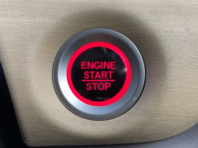 ホンダ フリード G ホンダセンシング 大阪府 2019(平31)年 3.8万km コバルトブルーパール ホンダセンシング/　・衝突軽減ブレーキ〈CMBS〉/　・誤発進抑制機能/　・ACC〈アダプティブ・クルーズ・コントロール〉/　・LKAS〈車線維持支援システム〉/　・歩行者事故低減ステアリング/　・路外逸脱抑制機能/　・先行車発進お知らせ機能/　・標識認識機能/ディスプレイオーディオ【CD/BT/HDMI/ワンセグTV】/両側パワースライドドア/バックカメラ/スマートキー/ビルトインETC/アイドリングストップ/プッシュスタート