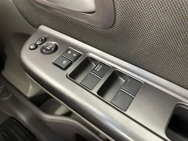 ホンダ フリード G ホンダセンシング 大阪府 2019(平31)年 3.8万km コバルトブルーパール ホンダセンシング/　・衝突軽減ブレーキ〈CMBS〉/　・誤発進抑制機能/　・ACC〈アダプティブ・クルーズ・コントロール〉/　・LKAS〈車線維持支援システム〉/　・歩行者事故低減ステアリング/　・路外逸脱抑制機能/　・先行車発進お知らせ機能/　・標識認識機能/ディスプレイオーディオ【CD/BT/HDMI/ワンセグTV】/両側パワースライドドア/バックカメラ/スマートキー/ビルトインETC/アイドリングストップ/プッシュスタート