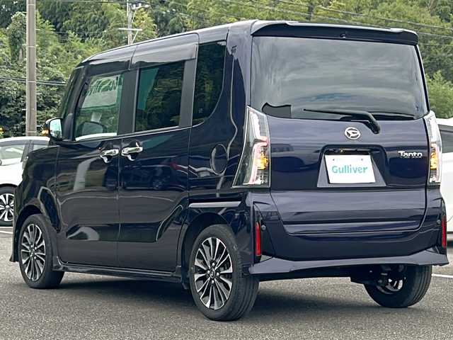 ダイハツ タント カスタム RS 佐賀県 2023(令5)年 3万km クールバイオレットクリスタルシャイン ワンオーナー/純正ナビ/バックカメラ/両側パワースライドドア/プリクラッシュセーフティ/レーンディパーチャーアラート/オートハイビーム/コーナーセンサー/ハーフレザーシート/シートヒーター/電動パーキングブレーキ/オートブレーキホールド/ドライブレコーダー/ETC/プッシュスタート/スマートキー/LEDヘッドライト/フォグライト/純正アルミホイール