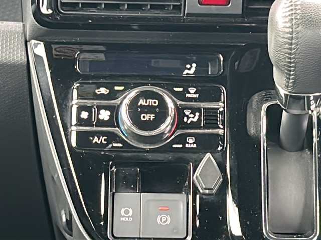 ダイハツ タント カスタム RS 佐賀県 2023(令5)年 3万km クールバイオレットクリスタルシャイン ワンオーナー/純正ナビ/バックカメラ/両側パワースライドドア/プリクラッシュセーフティ/レーンディパーチャーアラート/オートハイビーム/コーナーセンサー/ハーフレザーシート/シートヒーター/電動パーキングブレーキ/オートブレーキホールド/ドライブレコーダー/ETC/プッシュスタート/スマートキー/LEDヘッドライト/フォグライト/純正アルミホイール