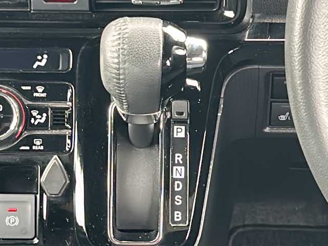 ダイハツ タント カスタム RS 佐賀県 2023(令5)年 3万km クールバイオレットクリスタルシャイン ワンオーナー/純正ナビ/バックカメラ/両側パワースライドドア/プリクラッシュセーフティ/レーンディパーチャーアラート/オートハイビーム/コーナーセンサー/ハーフレザーシート/シートヒーター/電動パーキングブレーキ/オートブレーキホールド/ドライブレコーダー/ETC/プッシュスタート/スマートキー/LEDヘッドライト/フォグライト/純正アルミホイール