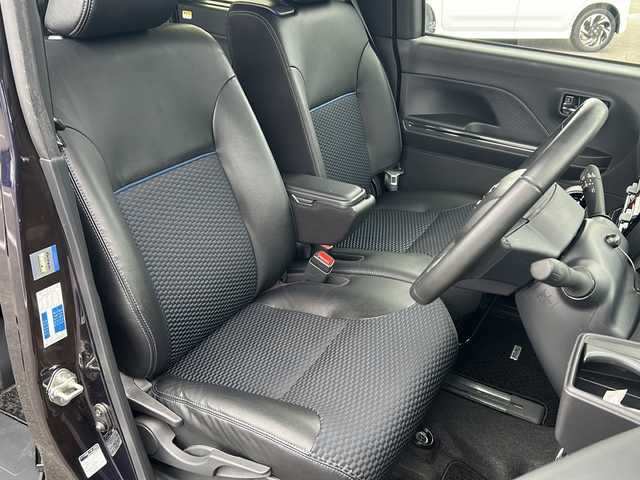 ダイハツ タント カスタム RS 佐賀県 2023(令5)年 3万km クールバイオレットクリスタルシャイン ワンオーナー/純正ナビ/バックカメラ/両側パワースライドドア/プリクラッシュセーフティ/レーンディパーチャーアラート/オートハイビーム/コーナーセンサー/ハーフレザーシート/シートヒーター/電動パーキングブレーキ/オートブレーキホールド/ドライブレコーダー/ETC/プッシュスタート/スマートキー/LEDヘッドライト/フォグライト/純正アルミホイール