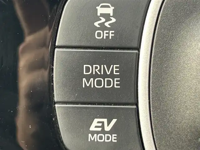 トヨタ アクア Z 岡山県 2022(令4)年 4.1万km ブラックマイカ 登録時走行距離40489km/禁煙車/純正10.5インチディスプレイオーディオ/Bluetooth/全方位カメラ/Toyota Safety Sence/・PCS/LTA/LDA/レーダークルコン/AHB/RSA/TMN/安心降車アシスト/BSM/ドライブレコーダー/ビルトインETC/革巻きステアリング/ステアリングスイッチ/純正LEDヘッドライト/オートライト/オートマチックハイビーム/ヘッドライトレベライザー/プッシュスタート/スマートキー/アイドリングストップ/純正アルミホイール 16インチ/ドアバイザー/電動格納ミラー/純正フロアマット/横滑防止装置/盗難防止装置