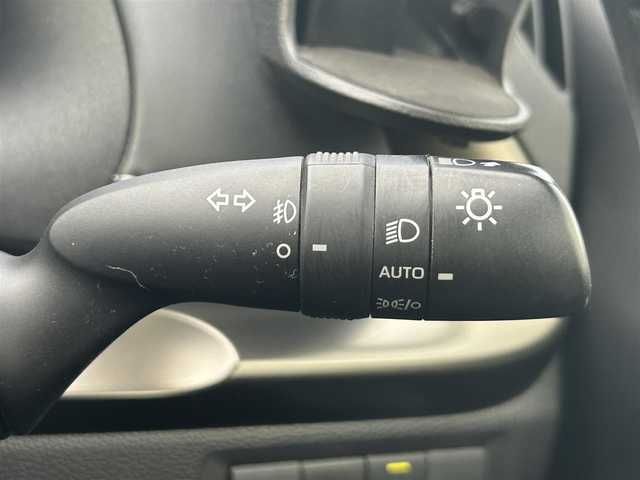 トヨタ アクア Z 岡山県 2022(令4)年 4.1万km ブラックマイカ 登録時走行距離40489km/禁煙車/純正10.5インチディスプレイオーディオ/Bluetooth/全方位カメラ/Toyota Safety Sence/・PCS/LTA/LDA/レーダークルコン/AHB/RSA/TMN/安心降車アシスト/BSM/ドライブレコーダー/ビルトインETC/革巻きステアリング/ステアリングスイッチ/純正LEDヘッドライト/オートライト/オートマチックハイビーム/ヘッドライトレベライザー/プッシュスタート/スマートキー/アイドリングストップ/純正アルミホイール 16インチ/ドアバイザー/電動格納ミラー/純正フロアマット/横滑防止装置/盗難防止装置