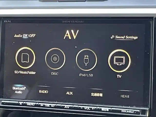 スバル レヴォーグ 1．6GT－S アイサイト 埼玉県 2016(平28)年 12.3万km クリスタルホワイトP (株)IDOMが運営する【じしゃロン鳩ヶ谷店】の自社ローン専用車両になりますこちらは現金またはオートローンご利用時の価格です。自社ローンご希望の方は別途その旨お申付け下さい/登録時122511km/AWD/ターボ車/純正メモリナビ(品番:NR-MZ200)/・AM/FM・CD/DVD・BT・MSV(SD)/フルセグTV/バックカメラ/サイドビュー/USB/後席USB×2/アイサイト/プリクラッシュセーフティ/全車速追従機能付クルーズコントロール/車線逸脱警報機能/アクティブレーンキープ/スバルリヤビークルディテクション/マルチファンクションディスプレイ/SI-DRIVE/ドライブレコーダー(品番:CSD-560FH)/ETC/自動防眩ミラー/ヒルスタートアシスト/電動パーキングブレーキ/アイドリングストップ/横滑り防止/革巻ステアリング/革巻シフトノブ/パドルシフト/プッシュスタート/前席パワーシート/全席パワーウインドウ/Clazzio 革調シートカバー/オートライト/LEDヘッドライト/ハイビームアシスト/フロントフォグランプ/純正ラバーマット/ドアハンドルプロテクター/社外18インチAW