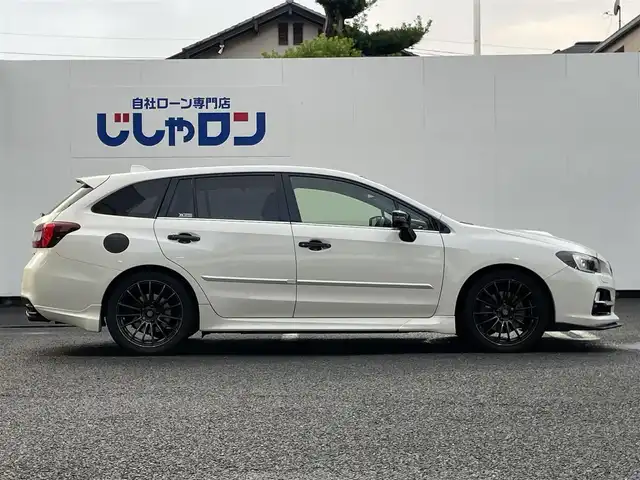 スバル レヴォーグ 1．6GT－S アイサイト 埼玉県 2016(平28)年 12.3万km クリスタルホワイトP (株)IDOMが運営する【じしゃロン鳩ヶ谷店】の自社ローン専用車両になりますこちらは現金またはオートローンご利用時の価格です。自社ローンご希望の方は別途その旨お申付け下さい/登録時122511km/AWD/ターボ車/純正メモリナビ(品番:NR-MZ200)/・AM/FM・CD/DVD・BT・MSV(SD)/フルセグTV/バックカメラ/サイドビュー/USB/後席USB×2/アイサイト/プリクラッシュセーフティ/全車速追従機能付クルーズコントロール/車線逸脱警報機能/アクティブレーンキープ/スバルリヤビークルディテクション/マルチファンクションディスプレイ/SI-DRIVE/ドライブレコーダー(品番:CSD-560FH)/ETC/自動防眩ミラー/ヒルスタートアシスト/電動パーキングブレーキ/アイドリングストップ/横滑り防止/革巻ステアリング/革巻シフトノブ/パドルシフト/プッシュスタート/前席パワーシート/全席パワーウインドウ/Clazzio 革調シートカバー/オートライト/LEDヘッドライト/ハイビームアシスト/フロントフォグランプ/純正ラバーマット/ドアハンドルプロテクター/社外18インチAW