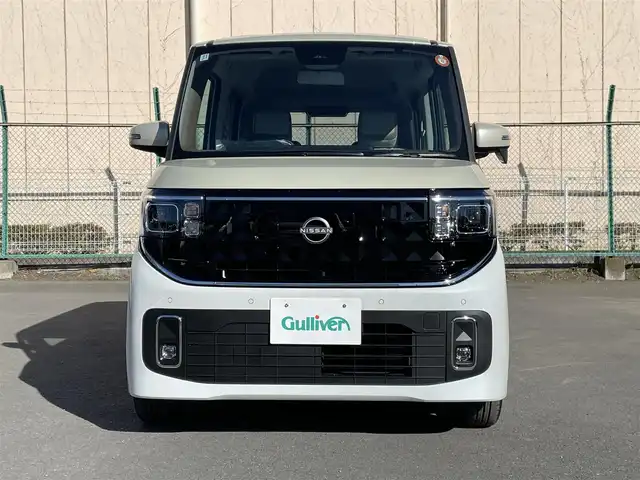 日産 ルークス ハイウェイスター X 東京都 2025(令7)年 0.1千km 白Ⅱ 登録済未使用車/純正ディプレィオーディオ　/・BluetoothAudio/HDMI/AppleCarPlayAnudroidAuto  /ステアリングヒーター /両側パワースライドドア /LEDヘッドライト /前席シートヒーター/ステアリングスイッチ/●アイドリングストップ●ヘッドランプ消し忘れ警報/●パーキングブレーキ戻し忘れ警報/ ●燃料残量警告灯 /●半ドア警告表示 /●全席シートベルト非着用時警告灯&警告音 /●フロント&バックソナー/●エマージェンシーストップシグナル/●イモビライザー/●SRSエアバッグ〈前席〉/●SRSサイドエアバッグ〈前席〉&SRSカーテンエアバッグ/●ロードリミッター付ダブルプリテンショナーシートベルト〈前席〉/●全席ELR付3点式シートベルト /●上下調整式シートベルトアンカー〈前席〉/●i-Sizeチャイルドシート対応 ISO FIX対応取付装置〈後席〉●チャイルドセーフティドアロック/●ヒルスタートアシスト/ ●VDC（ビークルダイナミクスコントロール［TCS機能含む］）●ABS（アンチロックブレーキシステム）/●ブレーキアシスト /●バッテリーセーバー（ヘッドランプ、ルームランプ）/スペアキーX1/保証書＆取説