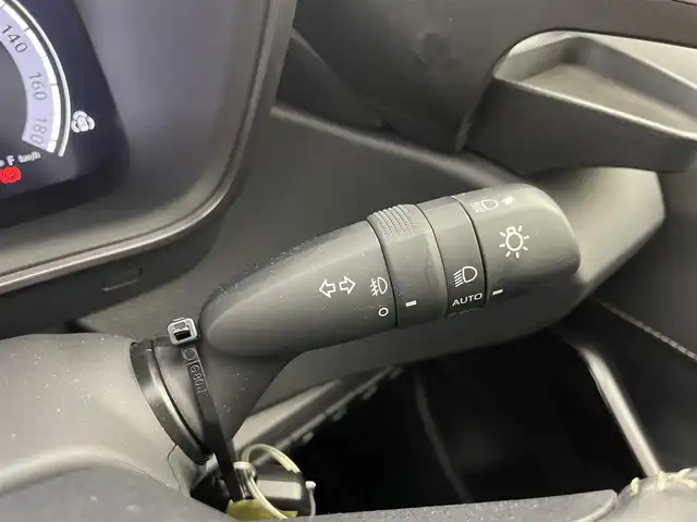 トヨタ カローラツーリング ハイブリッド ダブルバイビー 埼玉県 2022(令4)年 5.8万km 黒 純正１０．５インチディスプレイオーディオ　バックカメラ　ＢＳＭ　ビルトインＥＴＣ２．０　レーダークルーズコントロール　セーフティセンス　シートヒーター　ステアリングヒーター　オートハイビーム　ＬＥＤ