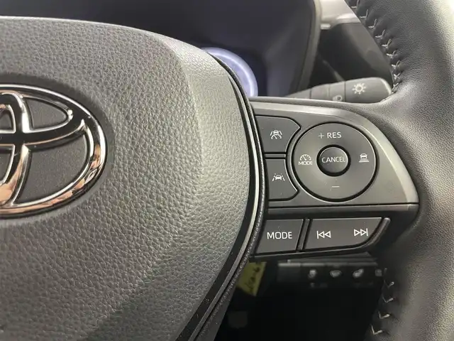 トヨタ カローラツーリング ハイブリッド ダブルバイビー 埼玉県 2022(令4)年 5.8万km 黒 純正１０．５インチディスプレイオーディオ　バックカメラ　ＢＳＭ　ビルトインＥＴＣ２．０　レーダークルーズコントロール　セーフティセンス　シートヒーター　ステアリングヒーター　オートハイビーム　ＬＥＤ