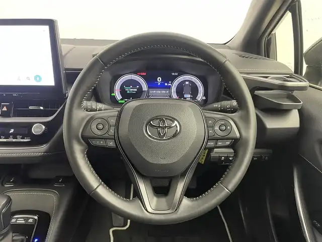 トヨタ カローラツーリング ハイブリッド ダブルバイビー 埼玉県 2022(令4)年 5.8万km 黒 純正１０．５インチディスプレイオーディオ　バックカメラ　ＢＳＭ　ビルトインＥＴＣ２．０　レーダークルーズコントロール　セーフティセンス　シートヒーター　ステアリングヒーター　オートハイビーム　ＬＥＤ