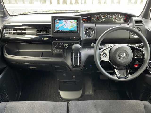 ホンダ Ｎ ＢＯＸ カスタム L 山口県 2022(令4)年 3.8万km クリスタルブラックパール 純正SDナビ【VXM-215ci】/・AM/FM/USB/SD/iPod/CD/Bluetooth/ETC/ドライブレコーダー/バックカメラ/純正フロアマット/純正アルミホイール/前席シートヒーター/スマートキー/プッシュアップスタート/片側パワースライドドア/ドアバイザー/Honda SENSING/　・アダプティブクルーズコントロール/　・車線逸脱抑制機能/　・車線維持支援システム（LKAS）/　・衝突軽減ブレーキ/　・オートハイビーム