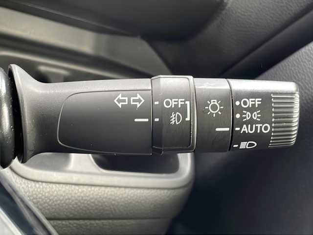 ホンダ Ｎ ＢＯＸ カスタム L 山口県 2022(令4)年 3.8万km クリスタルブラックパール 純正SDナビ【VXM-215ci】/・AM/FM/USB/SD/iPod/CD/Bluetooth/ETC/ドライブレコーダー/バックカメラ/純正フロアマット/純正アルミホイール/前席シートヒーター/スマートキー/プッシュアップスタート/片側パワースライドドア/ドアバイザー/Honda SENSING/　・アダプティブクルーズコントロール/　・車線逸脱抑制機能/　・車線維持支援システム（LKAS）/　・衝突軽減ブレーキ/　・オートハイビーム