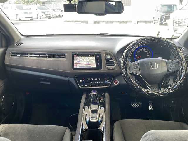 ホンダ ヴェゼル ハイブリッド RS ホンダセンシング 愛知県 2017(平29)年 3.5万km モルフォブルーP 純正HDDナビ/【フルセグ・DVD再生可・CD・Bluetooth】/バックカメラ/ビルトインETC/ホンダセンシング/【アダプティブクルーズコントロール・車線維持支援システム・路外逸脱抑制機能・歩行者事故逓減ステアリング・標識認識機能・先行車発進お知らせ機能・衝突被害ブレーキ・誤発進抑制機能】/前方ドライブレコーダー/社外マフラー（ＮＯ－ＢＬＥＳＳＥ）　/ステアリングスイッチ　/純正フロアマット　/プッシュスタート/スマートキー/新車保証書/取扱説明書