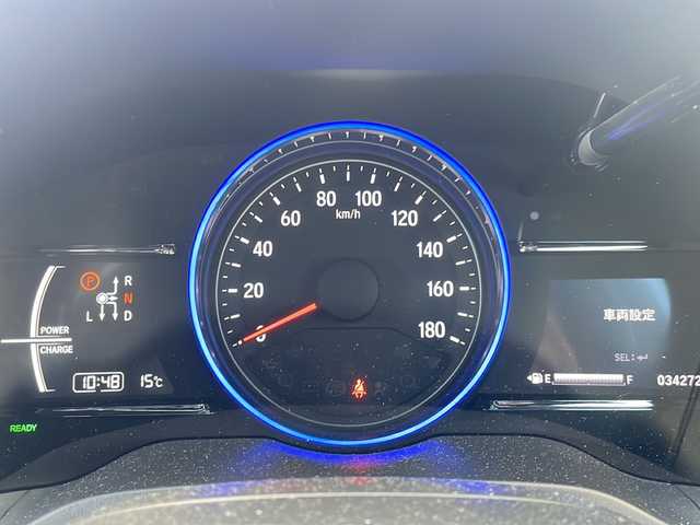 ホンダ ヴェゼル ハイブリッド RS ホンダセンシング 愛知県 2017(平29)年 3.5万km モルフォブルーP 純正HDDナビ/【フルセグ・DVD再生可・CD・Bluetooth】/バックカメラ/ビルトインETC/ホンダセンシング/【アダプティブクルーズコントロール・車線維持支援システム・路外逸脱抑制機能・歩行者事故逓減ステアリング・標識認識機能・先行車発進お知らせ機能・衝突被害ブレーキ・誤発進抑制機能】/前方ドライブレコーダー/社外マフラー（ＮＯ－ＢＬＥＳＳＥ）　/ステアリングスイッチ　/純正フロアマット　/プッシュスタート/スマートキー/新車保証書/取扱説明書