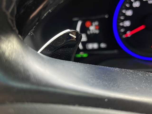 ホンダ ヴェゼル ハイブリッド RS ホンダセンシング 愛知県 2017(平29)年 3.5万km モルフォブルーP 純正HDDナビ/【フルセグ・DVD再生可・CD・Bluetooth】/バックカメラ/ビルトインETC/ホンダセンシング/【アダプティブクルーズコントロール・車線維持支援システム・路外逸脱抑制機能・歩行者事故逓減ステアリング・標識認識機能・先行車発進お知らせ機能・衝突被害ブレーキ・誤発進抑制機能】/前方ドライブレコーダー/社外マフラー（ＮＯ－ＢＬＥＳＳＥ）　/ステアリングスイッチ　/純正フロアマット　/プッシュスタート/スマートキー/新車保証書/取扱説明書