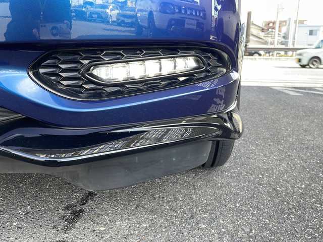 ホンダ ヴェゼル ハイブリッド RS ホンダセンシング 愛知県 2017(平29)年 3.5万km モルフォブルーP 純正HDDナビ/【フルセグ・DVD再生可・CD・Bluetooth】/バックカメラ/ビルトインETC/ホンダセンシング/【アダプティブクルーズコントロール・車線維持支援システム・路外逸脱抑制機能・歩行者事故逓減ステアリング・標識認識機能・先行車発進お知らせ機能・衝突被害ブレーキ・誤発進抑制機能】/前方ドライブレコーダー/社外マフラー（ＮＯ－ＢＬＥＳＳＥ）　/ステアリングスイッチ　/純正フロアマット　/プッシュスタート/スマートキー/新車保証書/取扱説明書