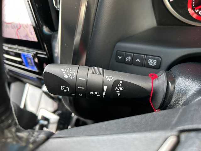 トヨタ ヴェルファイア 岐阜県 2018(平30)年 7.4万km ブラック 登録時走行距離73639km/モデリスタエアロ(サイド・リア)/ALPINEフリップダウンモニター/純正１１インチナビ/ツインムーンルーフ/バックカメラ/デジタルインナーミラー/両側パワースライドドア/クルーズコントロール/ステアリングヒーター/ＨＤＭＩ/ワンオーナー/電動リアゲート/前後コーナーセンサー/レーンキープアシスト/ドライブレコーダー/パワーシート/レザーシート/シートヒーター/エアシート/禁煙車/ドアバイザー/プッシュスタート/スマートキー/スペアキー/LEDヘッドライト/フロントフォグランプ/オートライト/オートマチックハイビーム/アイドリングストップ