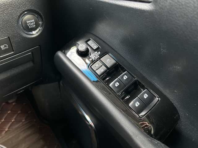 トヨタ ヴェルファイア 岐阜県 2018(平30)年 7.4万km ブラック 登録時走行距離73639km/モデリスタエアロ(サイド・リア)/ALPINEフリップダウンモニター/純正１１インチナビ/ツインムーンルーフ/バックカメラ/デジタルインナーミラー/両側パワースライドドア/クルーズコントロール/ステアリングヒーター/ＨＤＭＩ/ワンオーナー/電動リアゲート/前後コーナーセンサー/レーンキープアシスト/ドライブレコーダー/パワーシート/レザーシート/シートヒーター/エアシート/禁煙車/ドアバイザー/プッシュスタート/スマートキー/スペアキー/LEDヘッドライト/フロントフォグランプ/オートライト/オートマチックハイビーム/アイドリングストップ