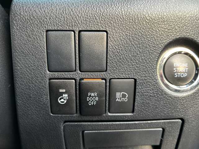 トヨタ ヴェルファイア 岐阜県 2018(平30)年 7.4万km ブラック 登録時走行距離73639km/モデリスタエアロ(サイド・リア)/ALPINEフリップダウンモニター/純正１１インチナビ/ツインムーンルーフ/バックカメラ/デジタルインナーミラー/両側パワースライドドア/クルーズコントロール/ステアリングヒーター/ＨＤＭＩ/ワンオーナー/電動リアゲート/前後コーナーセンサー/レーンキープアシスト/ドライブレコーダー/パワーシート/レザーシート/シートヒーター/エアシート/禁煙車/ドアバイザー/プッシュスタート/スマートキー/スペアキー/LEDヘッドライト/フロントフォグランプ/オートライト/オートマチックハイビーム/アイドリングストップ