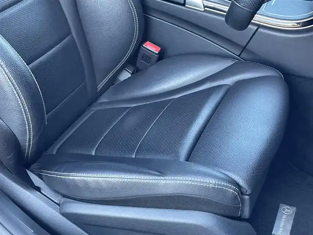 メルセデス・ベンツ Ｃ２２０ｄ アバンギャルド　AMGライン 埼玉県 2019(平31)年 4.6万km ポーラホワイト 登録時45820km/純正メーカーHDDナビ/　AM/FM/Bluetooth/フルセグ/USB/SDMSV/バックカメラ/レーダークルーズコントロール/レーンキープアシスト/黒合皮シート/シートヒーター/パワーシート/メモリーシート/LEDオートライト/パドルシフト/ステアリングスイッチ/純正18インチアルミホイール/コーナーセンサー/ブラインドスポットモニター