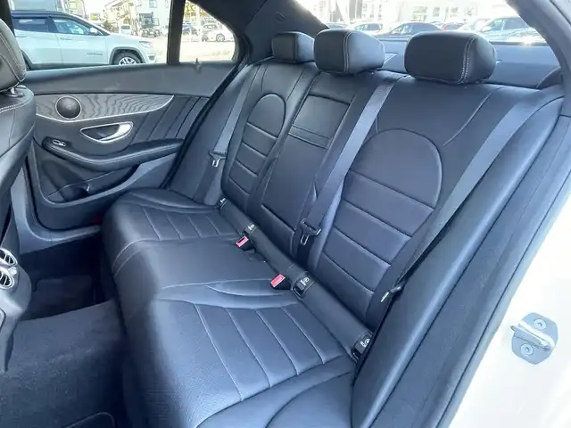 メルセデス・ベンツ Ｃ２２０ｄ アバンギャルド　AMGライン 埼玉県 2019(平31)年 4.6万km ポーラホワイト 登録時45820km/純正メーカーHDDナビ/　AM/FM/Bluetooth/フルセグ/USB/SDMSV/バックカメラ/レーダークルーズコントロール/レーンキープアシスト/黒合皮シート/シートヒーター/パワーシート/メモリーシート/LEDオートライト/パドルシフト/ステアリングスイッチ/純正18インチアルミホイール/コーナーセンサー/ブラインドスポットモニター