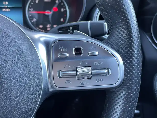 メルセデス・ベンツ Ｃ２２０ｄ アバンギャルド　AMGライン 埼玉県 2019(平31)年 4.6万km ポーラホワイト 登録時45820km/純正メーカーHDDナビ/　AM/FM/Bluetooth/フルセグ/USB/SDMSV/バックカメラ/レーダークルーズコントロール/レーンキープアシスト/黒合皮シート/シートヒーター/パワーシート/メモリーシート/LEDオートライト/パドルシフト/ステアリングスイッチ/純正18インチアルミホイール/コーナーセンサー/ブラインドスポットモニター