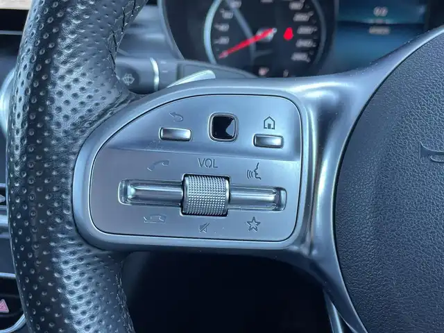 メルセデス・ベンツ Ｃ２２０ｄ アバンギャルド　AMGライン 埼玉県 2019(平31)年 4.6万km ポーラホワイト 登録時45820km/純正メーカーHDDナビ/　AM/FM/Bluetooth/フルセグ/USB/SDMSV/バックカメラ/レーダークルーズコントロール/レーンキープアシスト/黒合皮シート/シートヒーター/パワーシート/メモリーシート/LEDオートライト/パドルシフト/ステアリングスイッチ/純正18インチアルミホイール/コーナーセンサー/ブラインドスポットモニター