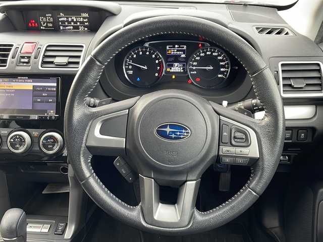 スバル フォレスター S－リミテッド スマートED 新潟県 2018(平30)年 6.5万km クリスタルブラックシリカ 純正ナビ/(Bluetooth/AM/FM/CD/DVD)/フルセグTV/衝突軽減装置/バックカメラ/レーダークルーズコントロール/ブラインドスポットアシスト/ステアリング連動ヘッドライト/LEDヘッドライト/ハーフレザーシート/シートヒーター(前席)/ドライブレコーダー/純正18インチAW/純正フロアマット/スペアキー 1本/ETC