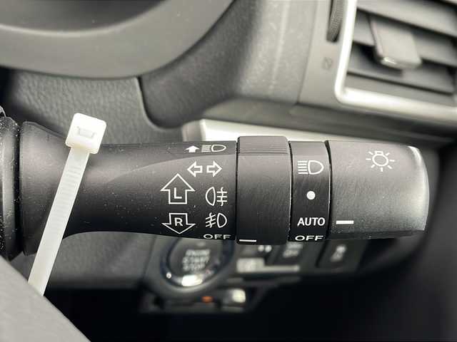 スバル フォレスター S－リミテッド スマートED 新潟県 2018(平30)年 6.5万km クリスタルブラックシリカ 純正ナビ/(Bluetooth/AM/FM/CD/DVD)/フルセグTV/衝突軽減装置/バックカメラ/レーダークルーズコントロール/ブラインドスポットアシスト/ステアリング連動ヘッドライト/LEDヘッドライト/ハーフレザーシート/シートヒーター(前席)/ドライブレコーダー/純正18インチAW/純正フロアマット/スペアキー 1本/ETC