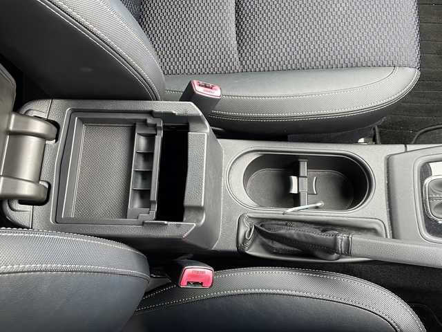 スバル フォレスター S－リミテッド スマートED 新潟県 2018(平30)年 6.5万km クリスタルブラックシリカ 純正ナビ/(Bluetooth/AM/FM/CD/DVD)/フルセグTV/衝突軽減装置/バックカメラ/レーダークルーズコントロール/ブラインドスポットアシスト/ステアリング連動ヘッドライト/LEDヘッドライト/ハーフレザーシート/シートヒーター(前席)/ドライブレコーダー/純正18インチAW/純正フロアマット/スペアキー 1本/ETC