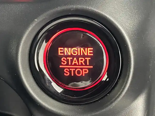 ホンダ Ｎ ＢＯＸ カスタム ターボ コーディネートS 熊本県 2024(令6)年 0.6万km パールⅡ 禁煙車　/純正9インチナビ（ＣＤ・ＤＶＤ・フルセグ・ＢＴ・ＳＤ・ＡｐｐｌＣａｒＰｌａｙ・ＡｎｄｒｏｉｄＡｕｔｏ・USB）/バックカメラ　/社外前方ドライブレコーダー　/ビルトインＥＴＣ　/両側パワースライドドア　/前席シートヒーター/衝突軽減ブレーキ/レーンキープアシスト/踏み間違い衝突軽減システム/車線逸脱警報/横滑り防止/アイドリングストップ/前後クリアランスソナー/ハーフレザーシート/ブレーキホールド/純正フロアマット/純正１５インチAW/オートライト/LEDヘッドライト/スマートキー/プッシュスタート/スペアキー1本