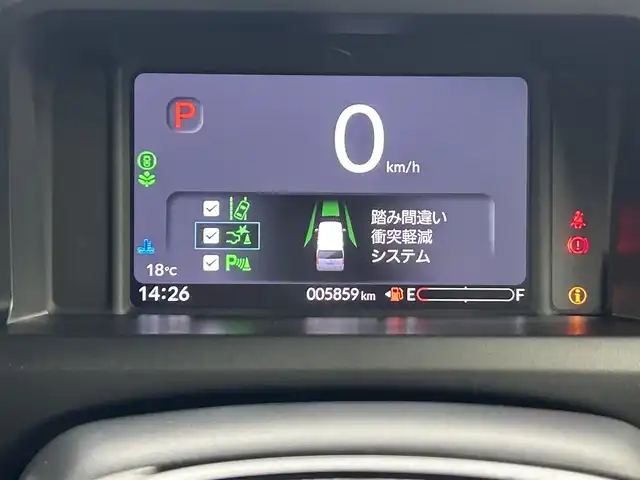 ホンダ Ｎ ＢＯＸ カスタム ターボ コーディネートS 熊本県 2024(令6)年 0.6万km パールⅡ 禁煙車　/純正9インチナビ（ＣＤ・ＤＶＤ・フルセグ・ＢＴ・ＳＤ・ＡｐｐｌＣａｒＰｌａｙ・ＡｎｄｒｏｉｄＡｕｔｏ・USB）/バックカメラ　/社外前方ドライブレコーダー　/ビルトインＥＴＣ　/両側パワースライドドア　/前席シートヒーター/衝突軽減ブレーキ/レーンキープアシスト/踏み間違い衝突軽減システム/車線逸脱警報/横滑り防止/アイドリングストップ/前後クリアランスソナー/ハーフレザーシート/ブレーキホールド/純正フロアマット/純正１５インチAW/オートライト/LEDヘッドライト/スマートキー/プッシュスタート/スペアキー1本